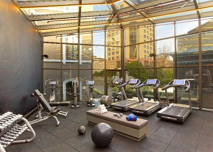 W (adults Only) Otel 5*